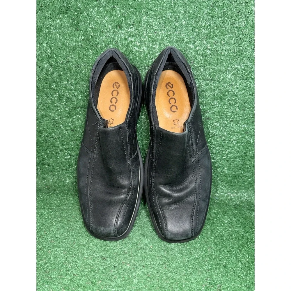 Ecco Helsinki 2.0‎ Mens Size 7-7.5 Black Casual Leather Apron Toe Slip On Shoes